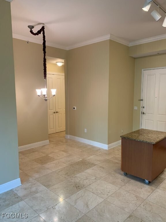 Building Photo - 2825 Palm Beach Blvd