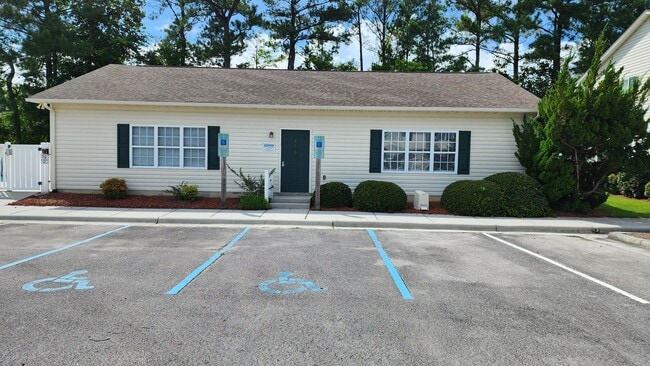 Building Photo - 87 Century Ct