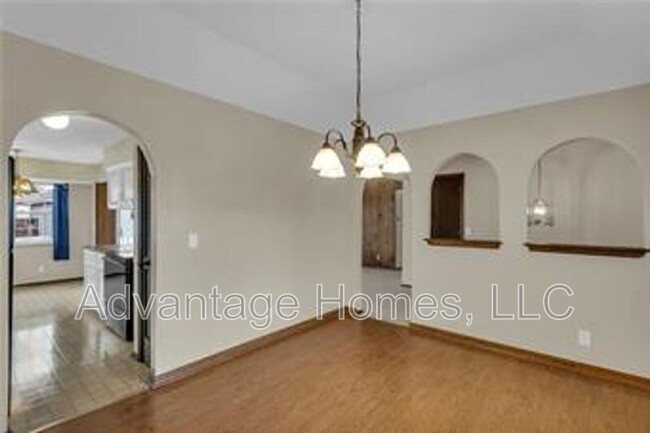 Building Photo - 15908 W Brougham Ct