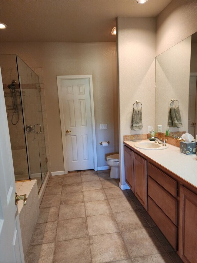 Building Photo - 67 Edinburgh Cir