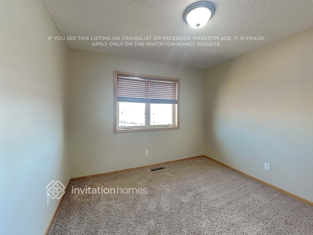 Building Photo - 10598 49th St NE