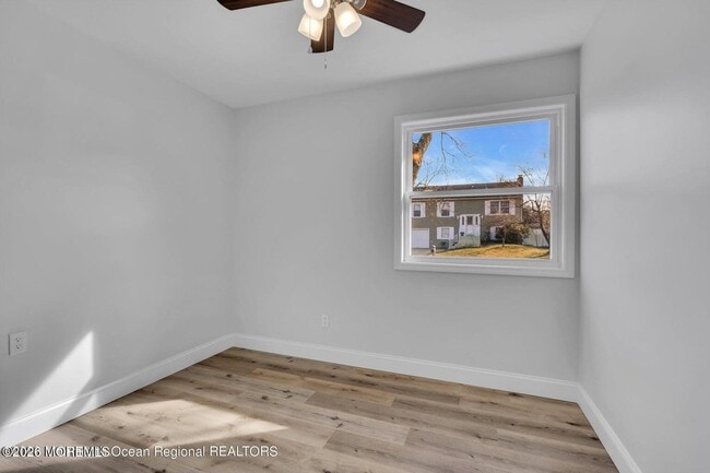 Building Photo - 152 Windward Dr