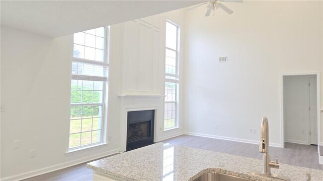 Building Photo - 4010 Ridgefair Dr