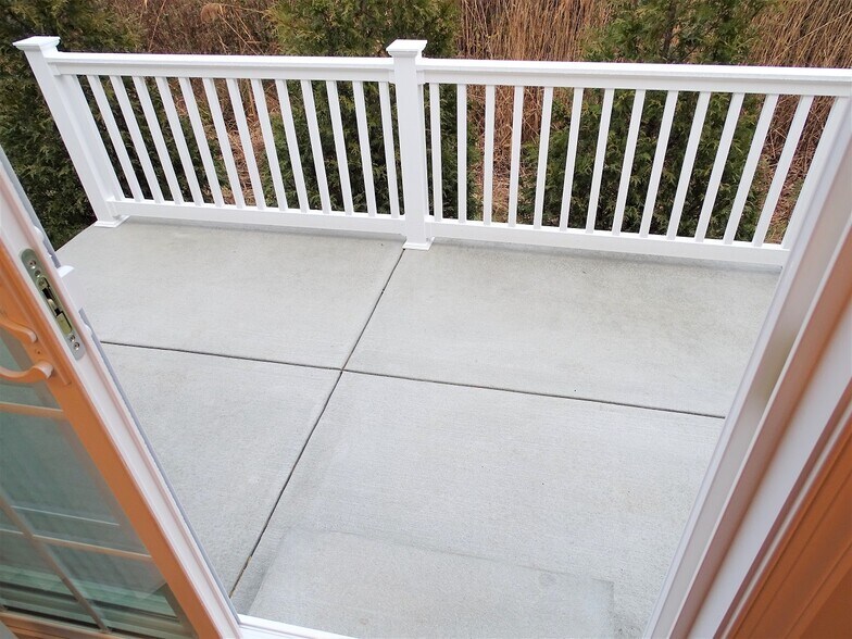 Building Photo - 207 Abbey Ln