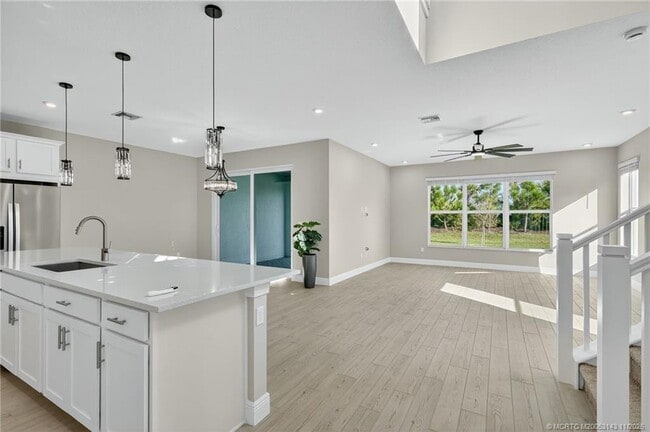 Building Photo - 3487 NW Solange Ct