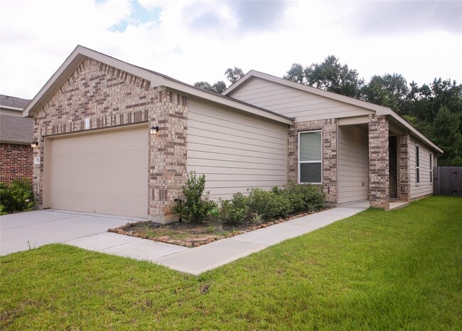 Building Photo - 27638 Mesabe Dr