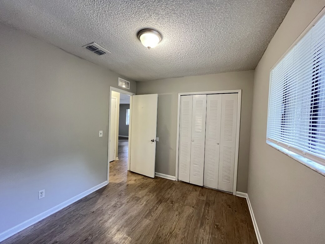 Building Photo - 5324 Westchase Ct