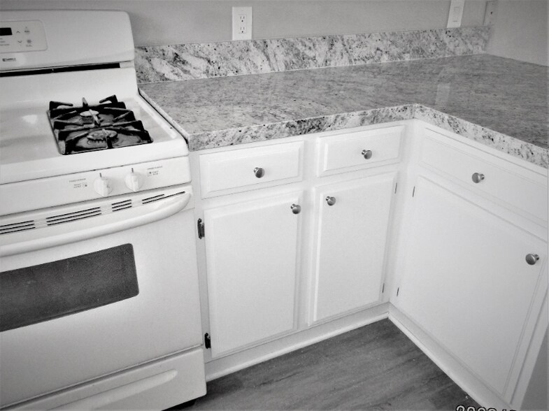 Building Photo - 82170 Cochran Dr