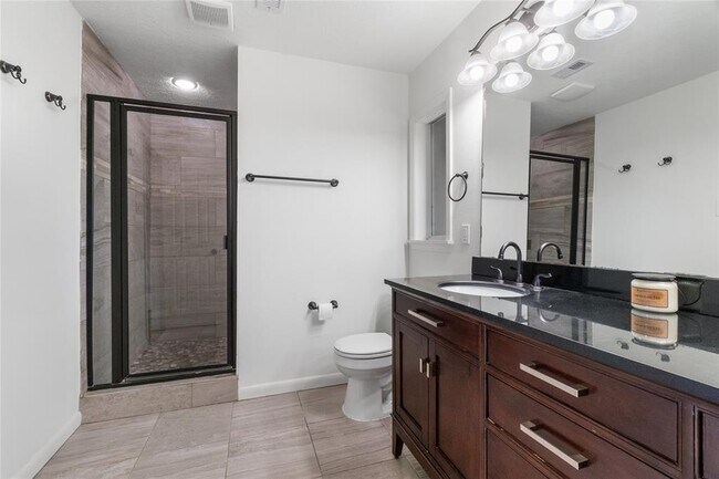 Building Photo - 5018 Willowbend Blvd