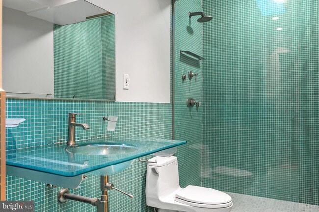 Building Photo - 2227 Glasgow Rd