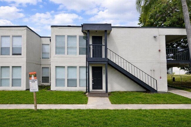 Building Photo - 5004 Castile Pl