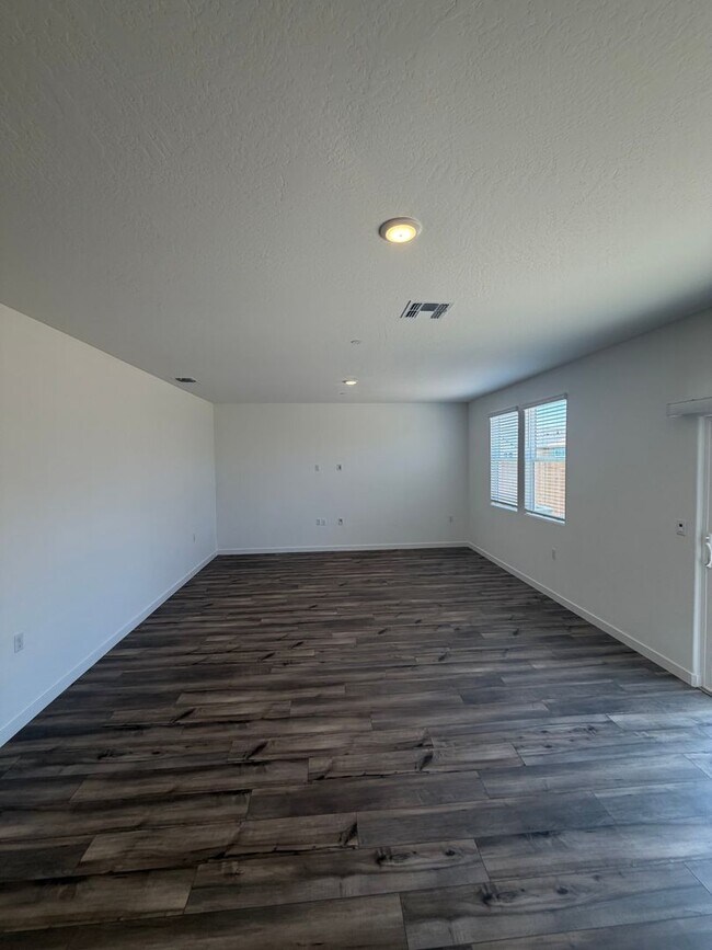 Building Photo - 4774 Jema Wy