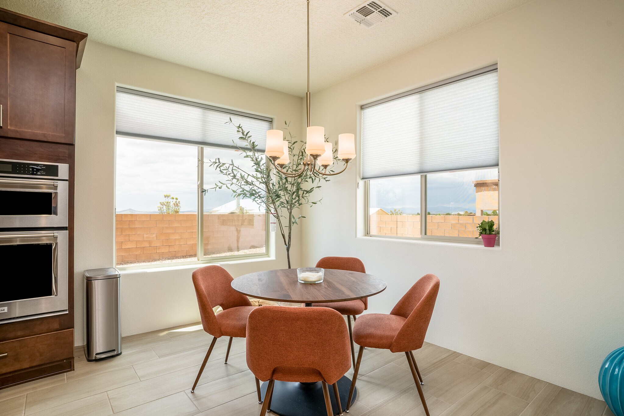 Building Photo - 1 Camino Cerro Escondido