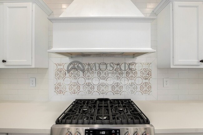 Building Photo - 44196 Askew Dr