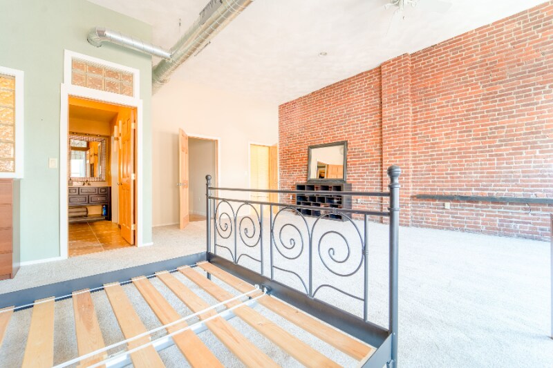 Building Photo - 186 State St