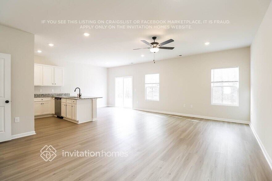 Building Photo - 3439 Saddlebred Dr