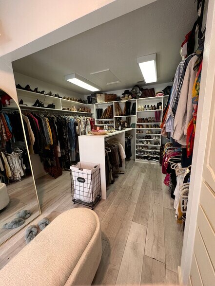 Building Photo - 9705 Pebble Beach Dr NE