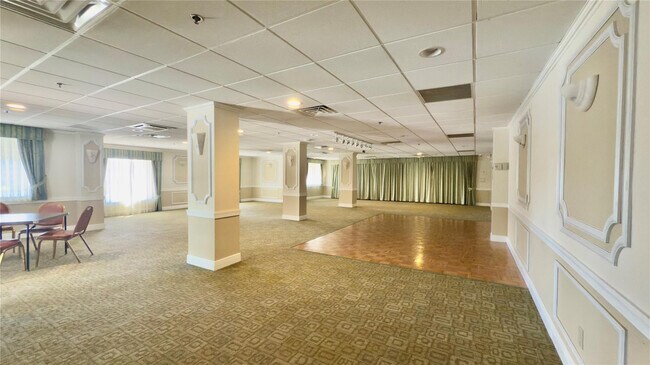 Building Photo - 9340 Lagoon Pl