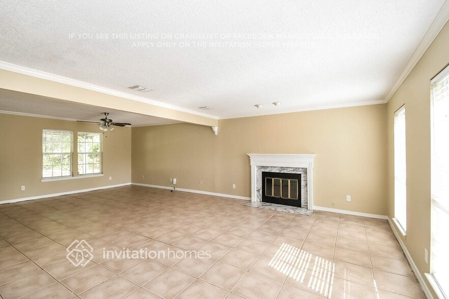 Building Photo - 9044 Camshire Dr
