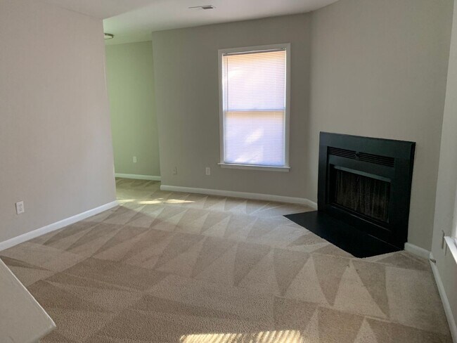 Building Photo - 4416