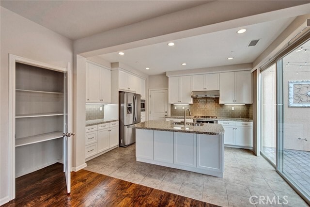 Building Photo - 135 Rose Arch