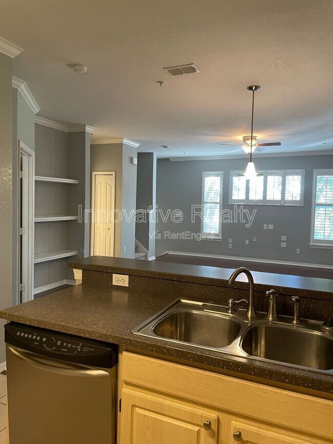 Building Photo - 1516 Legacy Club Dr