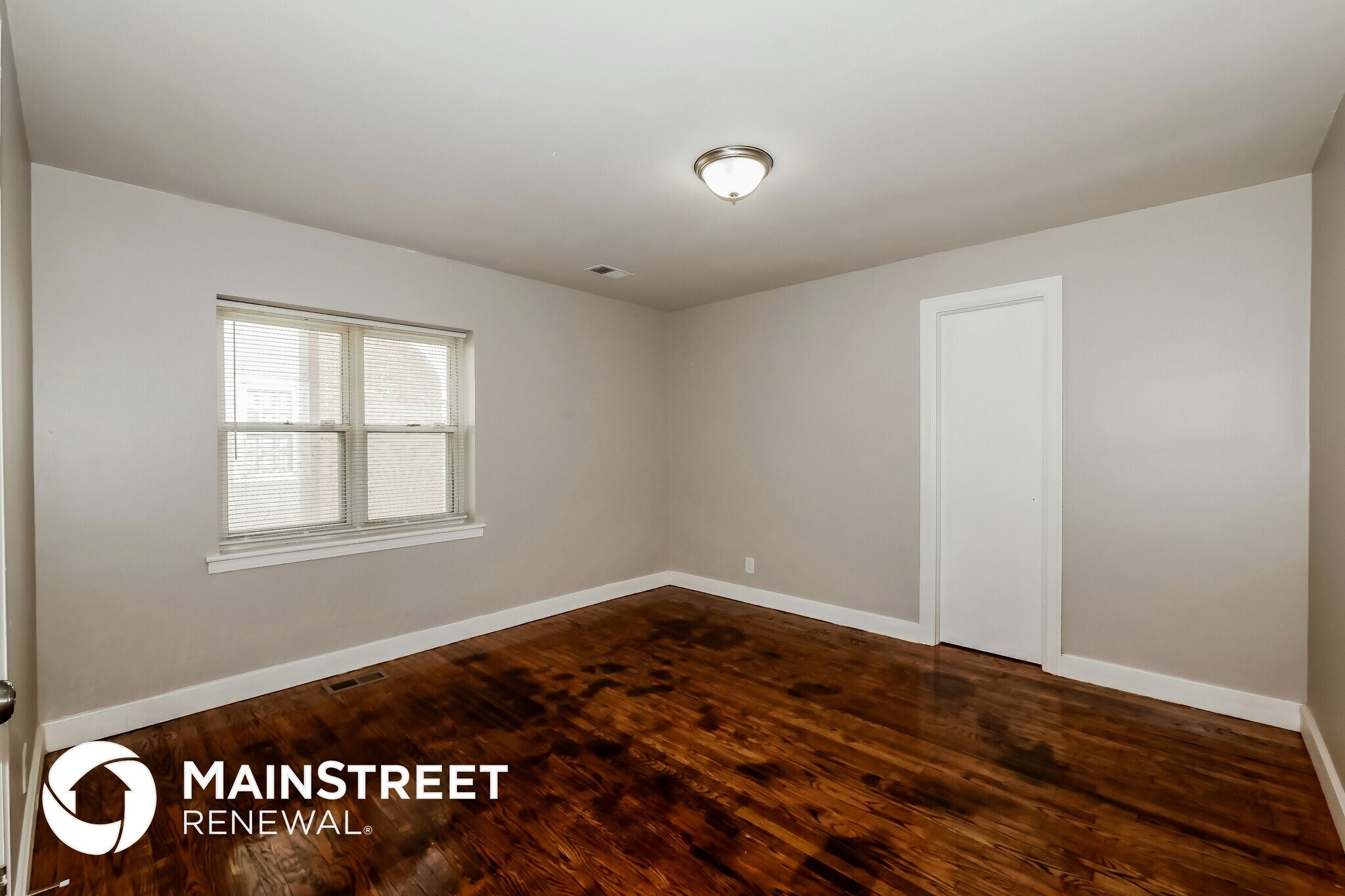 Building Photo - 7 N Irwin St