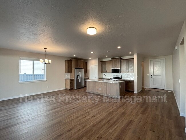 Building Photo - 1878 W Blue Lightning St