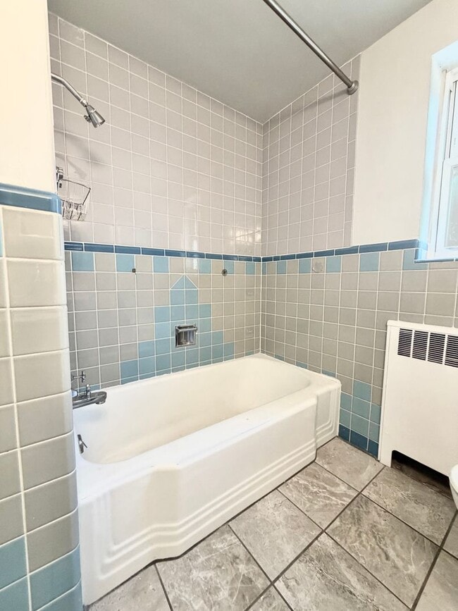 Building Photo - 3978 Kenkel Ave