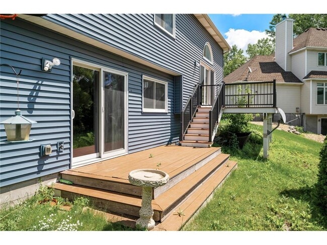 Building Photo - 17245 33rd Ave N