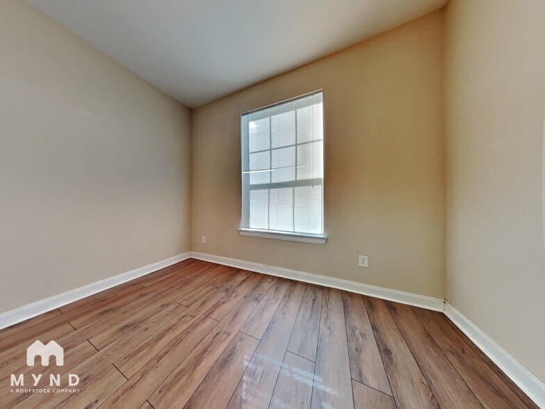 Building Photo - 4918 Woodbury Mill Dr