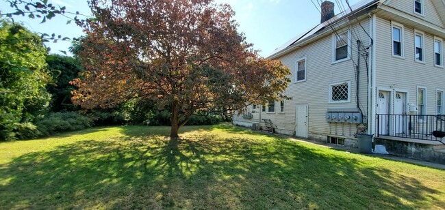 Building Photo - 83 Kraemer St