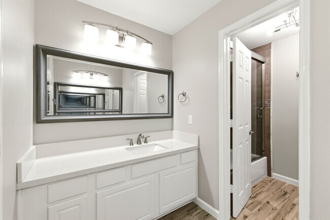 Building Photo - 6231 Presidio Canyon Dr