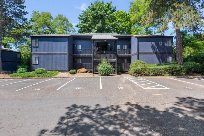 Building Photo - 2348 S Vermont St