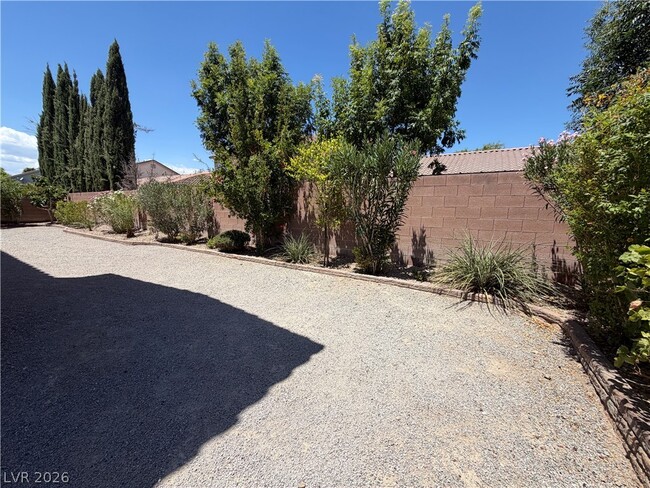 Building Photo - 5604 Rocky Ravine Ave