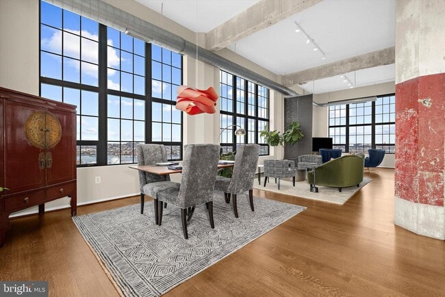 Building Photo - 1200 Steuart St