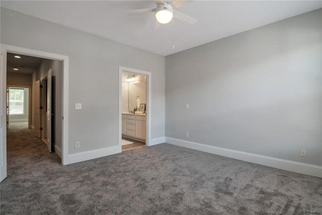 Building Photo - 58 Emerson Hill Square