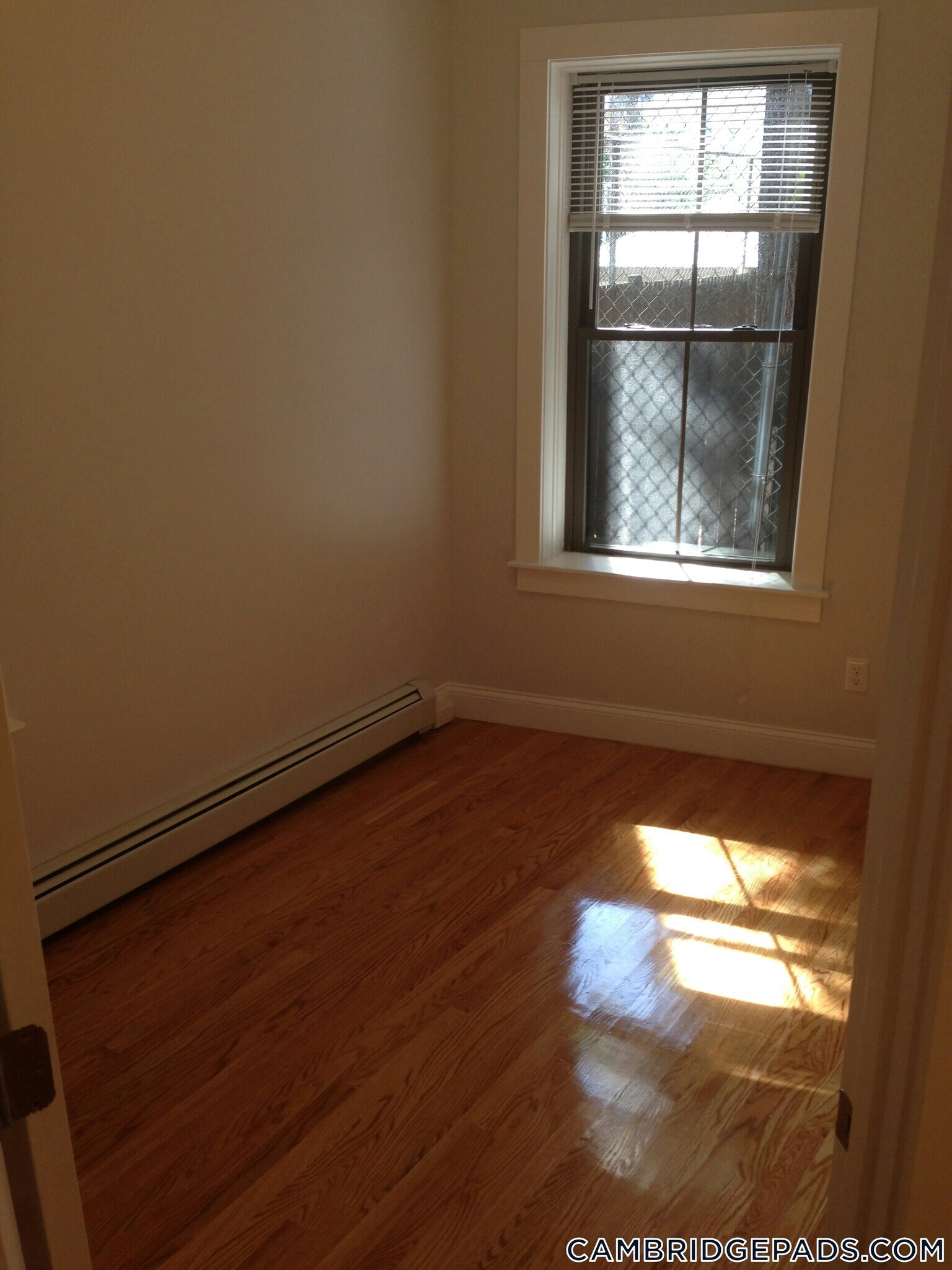 Building Photo - 100 Willow St