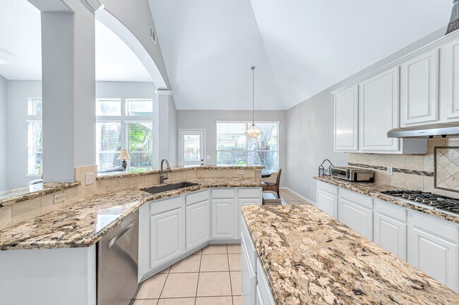 Building Photo - 23207 Willow Pond Pl