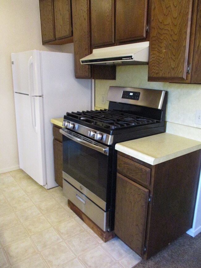 Building Photo - 7137 Mohawk St