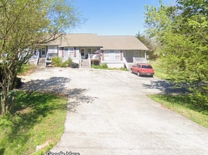 Building Photo - 1001 Doll Ave