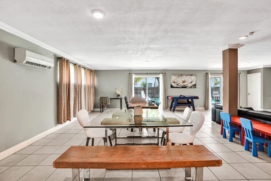 Building Photo - 5415 Harrison St