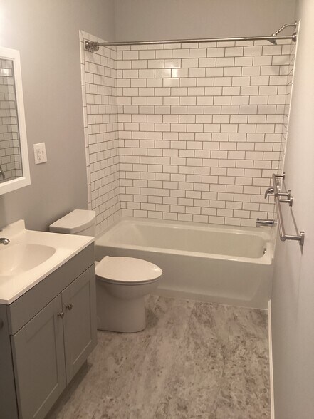 Building Photo - 244 W Main St