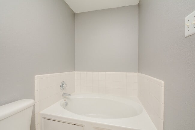 Building Photo - 22951 Twisting Pine Dr