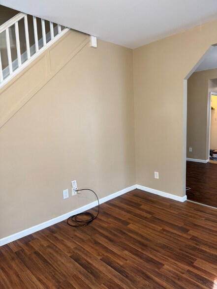 Building Photo - 61 Williams Ave