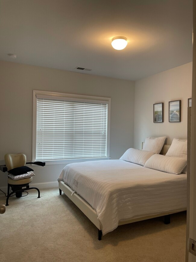 Building Photo - 1107 Bucknell Dr