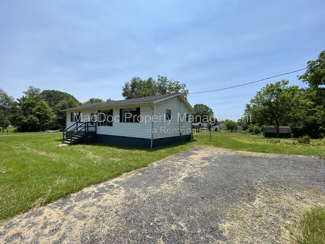 Building Photo - 321 Union Ave