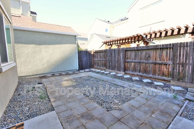 Building Photo - 2488 Ben Ali Wy