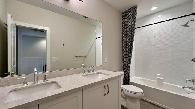Building Photo - 1832 Sandpiper Pointe Pl