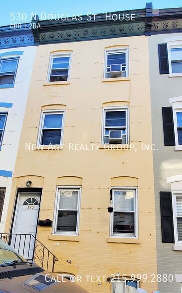 Primary Photo - 530 N Douglas St